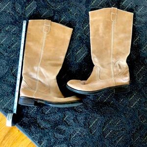 Beige leather boots